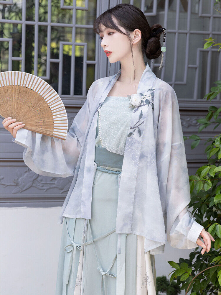 Summer Song Dynasty Gray Hanfu by YandanHanfu short shirt skirt | Chinese style